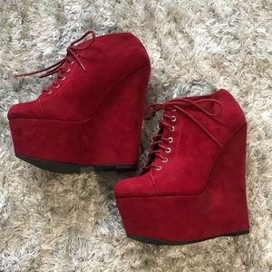 Charlotte Russe Red Wedges